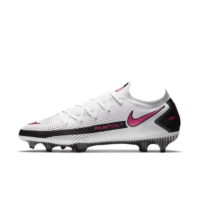 Top 5 Best Soccer Cleats For Strikers